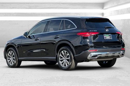 2026 Mercedes-Benz GLC 300 4MATIC