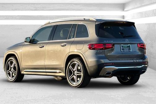 2026 Mercedes-Benz GLB 250 4MATIC