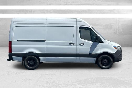 2025 Mercedes-Benz Sprinter 2500 Standard Roof
