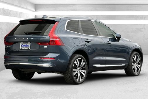 2023 Volvo XC60 Recharge Plug-In Hybrid T8 Ultimate Bright Theme