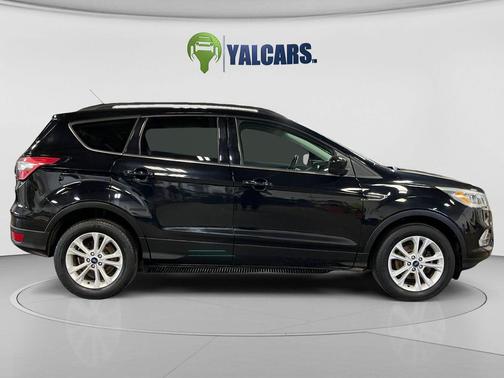 Shadow Black 2017 Ford Escape SE