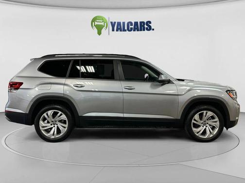 2022 Volkswagen Atlas 3.6L SE w/Technology