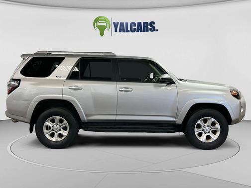 Classic Silver Metallic 2016 Toyota 4Runner SR5