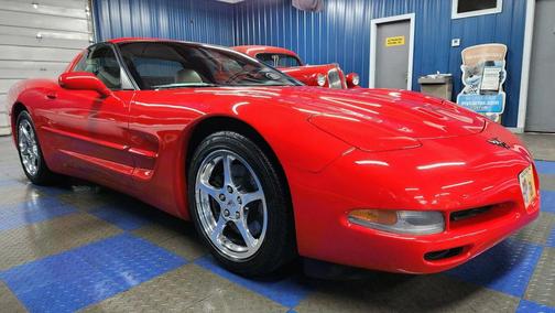 2004 Chevrolet Corvette Base