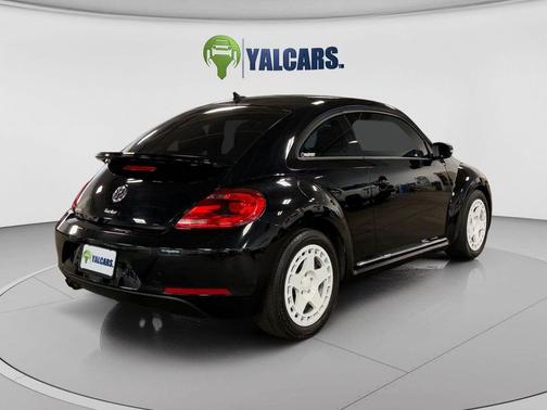 Black Uni 2016 Volkswagen Beetle 1.8T SE