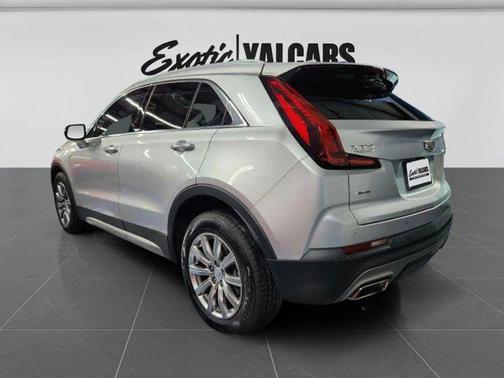 Radiant Silver Metallic 2022 Cadillac XT4 Sport