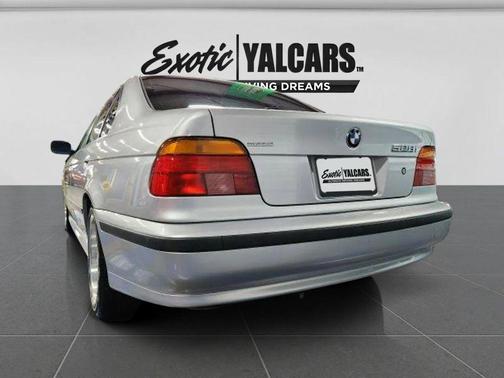 1999 BMW 528 528i Sedan 4D