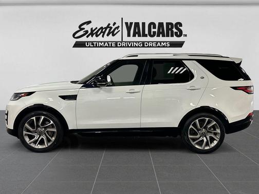 White 2020 Land Rover Discovery Landmark Edition