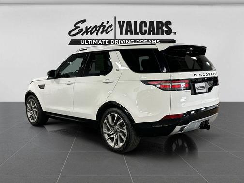 White 2020 Land Rover Discovery Landmark Edition
