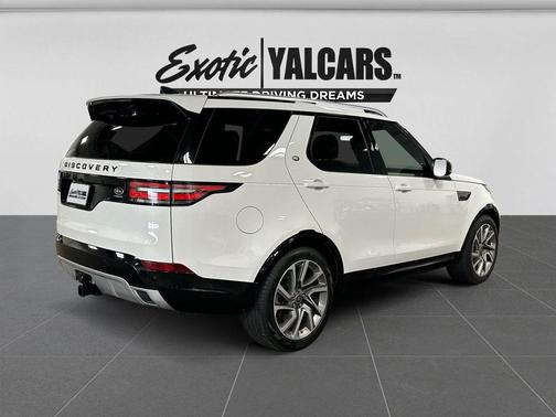 White 2020 Land Rover Discovery Landmark Edition