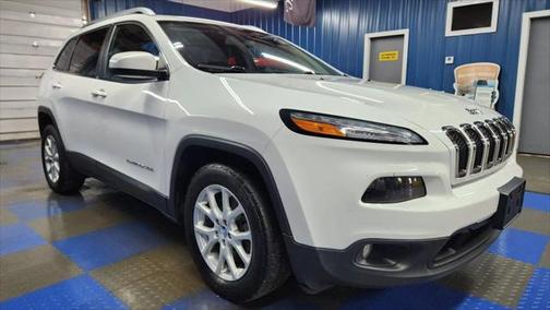 2017 Jeep Cherokee Sport