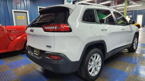 2017 Jeep Cherokee Sport
