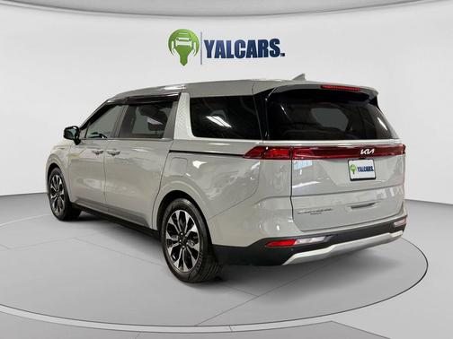 Ceramic Silver 2022 Kia Carnival EX