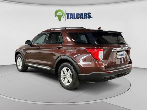 Rich Copper Metallic Tinted Clearcoat 2020 Ford Explorer XLT