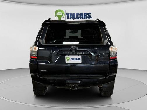 Midnight Black Metallic 2020 Toyota 4Runner SR5 Premium