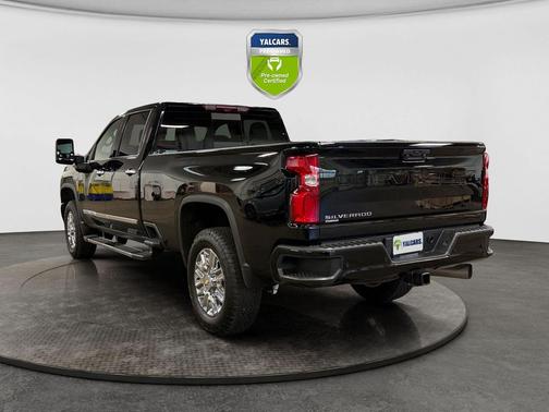 Black 2024 Chevrolet Silverado 3500 High Country