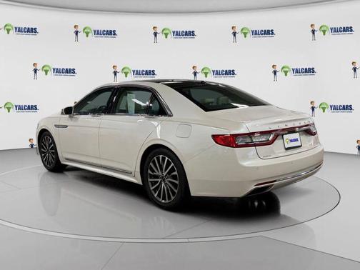 2017 Lincoln Continental Select
