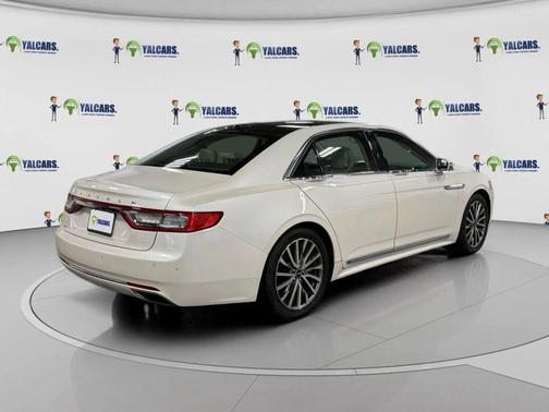 2017 Lincoln Continental Select