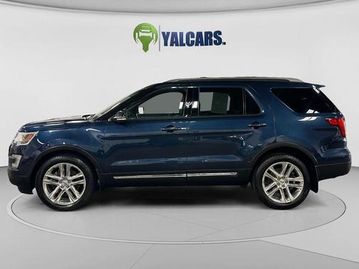 Blue Jeans Metallic 2016 Ford Explorer XLT