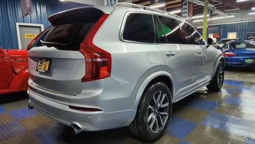 2018 Volvo XC90 T5 Momentum