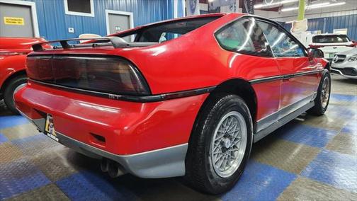 1986 Pontiac Fiero GT 2D Coupe