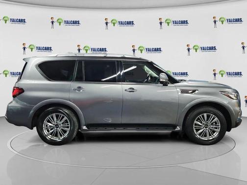 2021 INFINITI QX80 Luxe