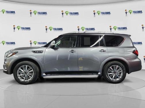 2021 INFINITI QX80 Luxe