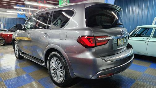 2021 INFINITI QX80 Luxe