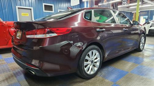 2017 Kia Optima LX
