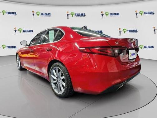 Rosso Alfa 2017 Alfa Romeo Giulia Ti