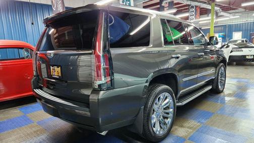2020 Cadillac Escalade Luxury
