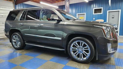 2020 Cadillac Escalade Luxury