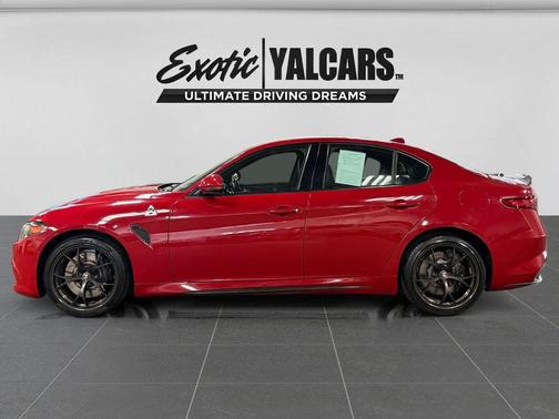 Alfa Rosso 2018 Alfa Romeo Giulia Quadrifoglio