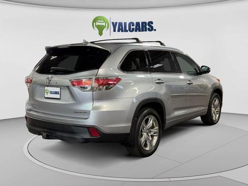 Predawn Gray Mica 2016 Toyota Highlander