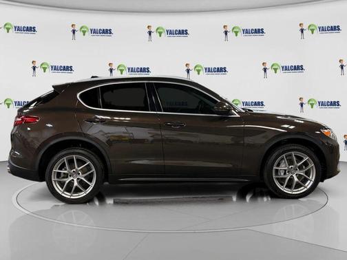 2018 Alfa Romeo Stelvio Ti Sport