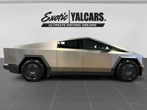 2025 Tesla Cybertruck All-Wheel Drive