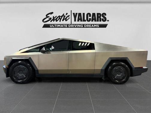 2025 Tesla Cybertruck All-Wheel Drive