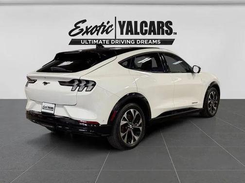 Star White Metallic Tri-Coat 2021 Ford Mustang Mach-E Premium