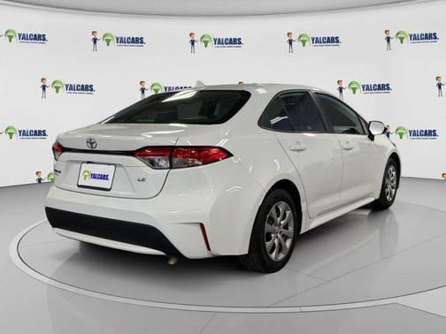 White 2022 Toyota Corolla LE
