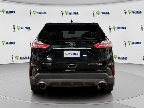 Agate Black Metallic 2019 Ford Edge Titanium
