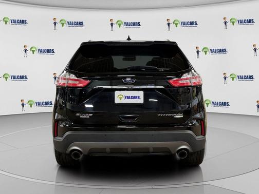 Agate Black Metallic 2019 Ford Edge Titanium