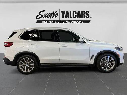White 2019 BMW X5 xDrive40i