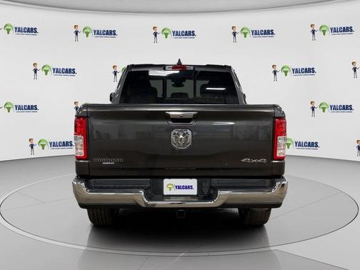 Granite Crystal Metallic Clearcoat 2020 RAM 1500 Big Horn/Lone Star