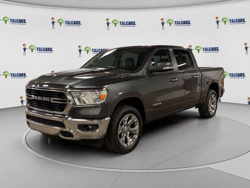 Granite Crystal Metallic Clearcoat 2020 RAM 1500 Big Horn/Lone Star