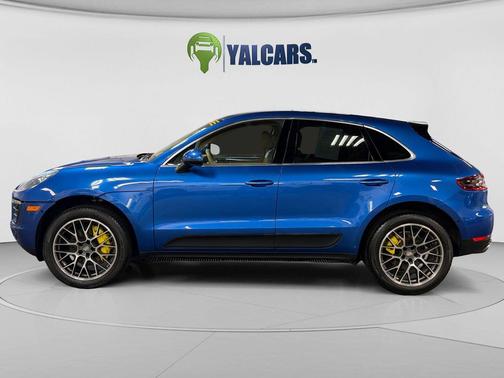 Sapphire Blue Metallic 2015 Porsche Macan Macan S