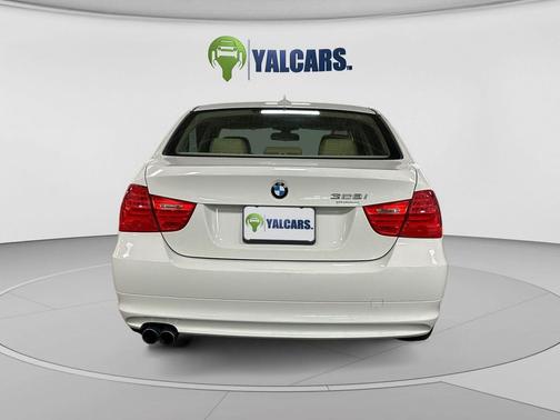 Alpine White 2011 BMW 328 xDrive