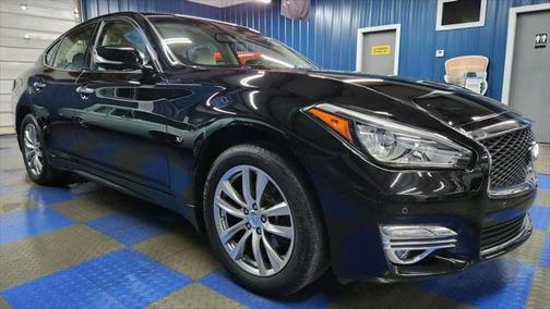 2015 INFINITI Q70 3.7X