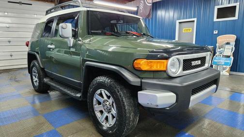 2014 Toyota FJ Cruiser Base