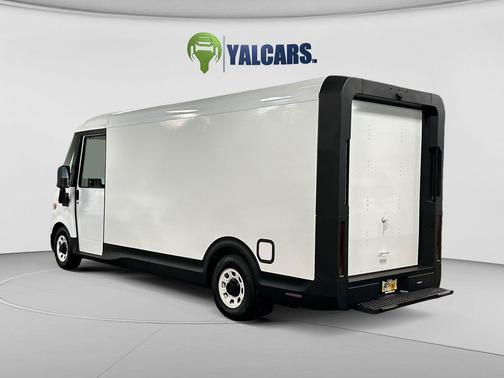 Oyster White 2025 Chevrolet BrightDrop 600 600