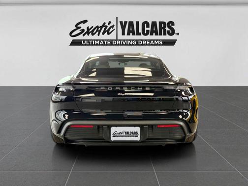 2022 Porsche Taycan Sedan 4D